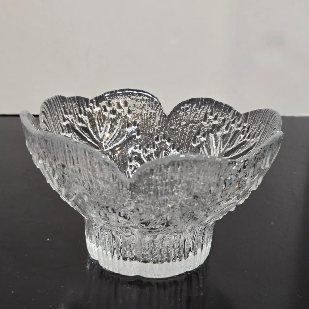 1980's Finnish Lasisepat for Dansk Cow Parsely Textured Clear Bowl 5